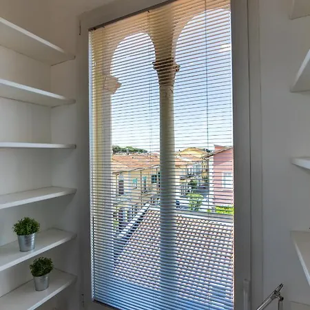 Torre Della Darsena * Βιαρέτζιο